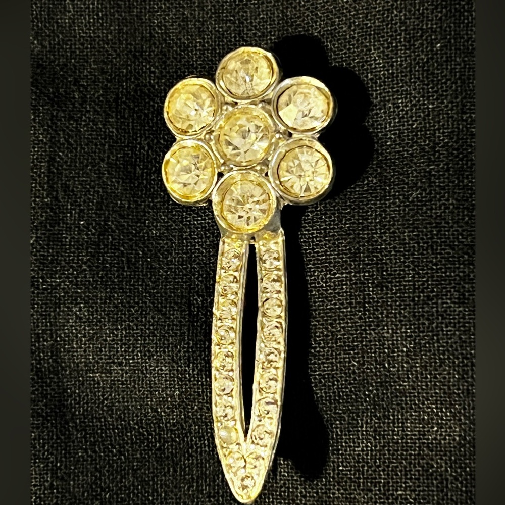 Vintage Rhinestone Brooch - Picture 5 of 10